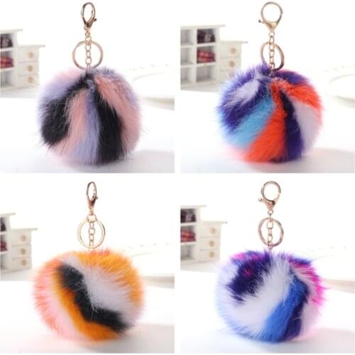 Multi-color Fluffy Fur Pompom Keychains Cute Fur Pom Pom Balls Key Chain Keyring Car Handbag Pendant for Women Accessories Gifts