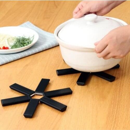 1PC 18.7CM Black Folding Dining Table Mat ABS Bowl Pad Knitting Bowl Mats Table Accessories Kitchen Accessories 80gB