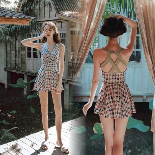 Womens Swimsuit Cover Belly Slim Sexy One-Piece Swimsuit Soak Hot Spring Fashion Small Breasts Gathered Conservative New