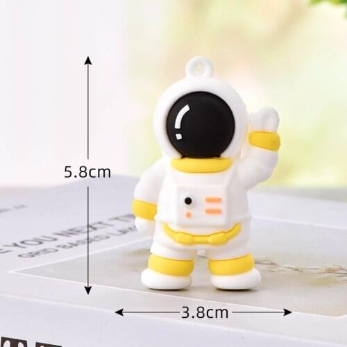 Cute Cartoon Soft Glue Astronaut Keychain Spaceman Car Key Chain Couple Backpack Pendant Gift DIY Keychain Accessories decor