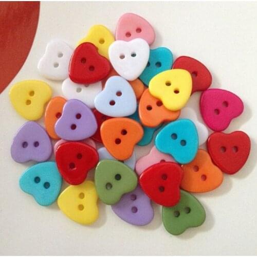 100Pcs 2 Holes Heart Buttons Candy Color Decoration Sewing Craft Flatback Sewing Scrapbooking Button DIY
