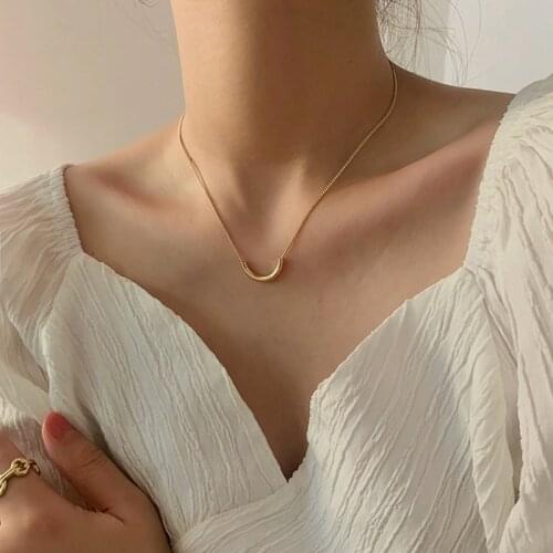 Huge Bud Minimalist Smile Necklace Slim Chain Bend Pendant Clavicle for Women Girl Charm Choker Party Korean Fashion Jewelry
