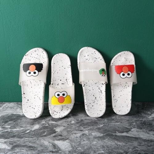 2021 Summer New Cartoon Slippers Mens Fashion Home Indoor Thick-soled Comfortable Sandals Ladies Outdoor Non-slip Beach Shoes