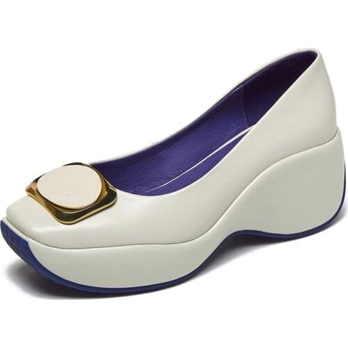 2021 Fashion New Spring Autumn Wedges Women‘s shoes Leisure Platform Slip on Genuine leather Metal Decoration Pumps White Black