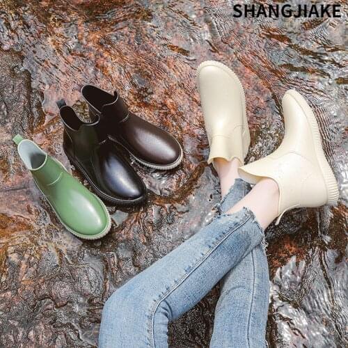 Fashion Jelly Rain Boots Women New Outer Wear Water Shoes Non-slip Comfortable Rubber Shoes Short Tube Rain Boots Kitchen Shoes
