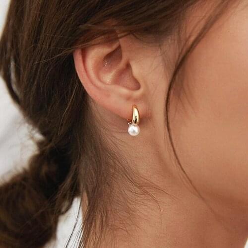Classic French Pearl Stud Earrings For Women GIrls Elegant Trendy Simulated Pearl Earring Wedding Party Fashion Jewelry Gifts