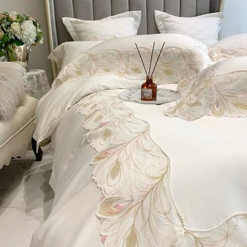 Luxury 100 cotton bedding set of four white quilt cover lace sheets