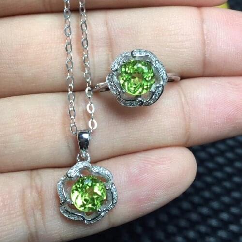 Natural peridot jewelry set, good fire, fine workmanship, suitable for stable women, 925 silver