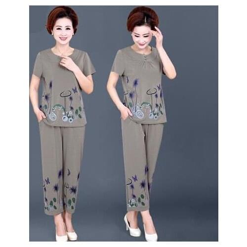 Summer 2021 New Womens Fashion Two Piece Set Short Sleeved T-shirt Tops + Casual Pants Suit Middle-aged Women 2 Piece Sets L458