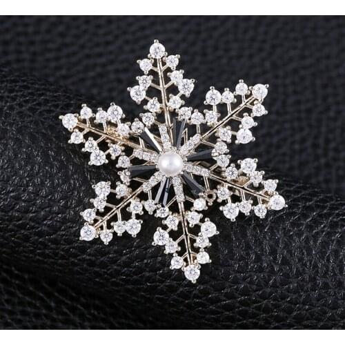 Zhijia Delicate Snowflake Shape Design Style Gold Silver Color Rhinestone Zircon Pins Brooches For Women Dress Party Gifts