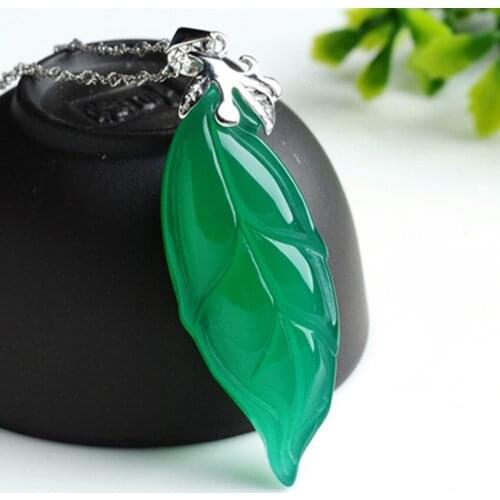 FYSL Silver Plated Leaf Shape Green Agates Pendant Link Chain Necklace for Women Anniversary Gift Jewelry