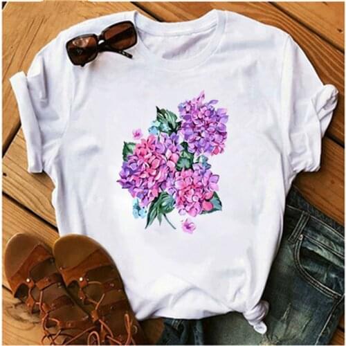 LINNA Fashion Flower Print Kawaii T-shirt Womens Graphic Streetwear O-Neck Harajuku 90s Urban Fashion Women Top