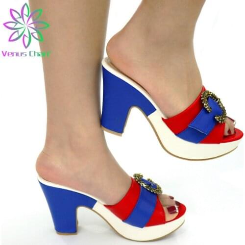 2021 Comfortable Heels Nigerian Women Shoes with Shinning Crystal in Blue Color New Design African Ladies Shoes for Garden Party