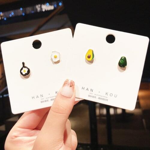 2PCS New Retro Green Earrings Personality Heart Avocado Egg Alloy Studs Earrings Fashion Jewelry wholesale