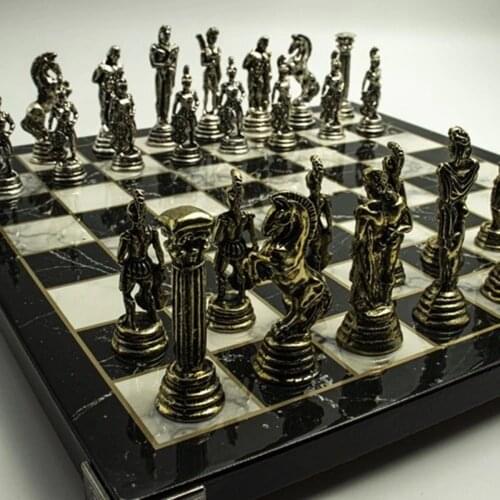 RE DESİNG Chessmen