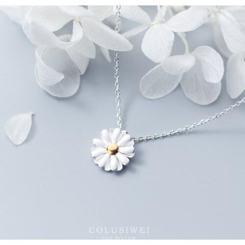 Colusiwei Daisy Flower Silver Pendant Necklace for Women 925 Sterling Silver Fashion Plant Short Choker Necklace Accessories
