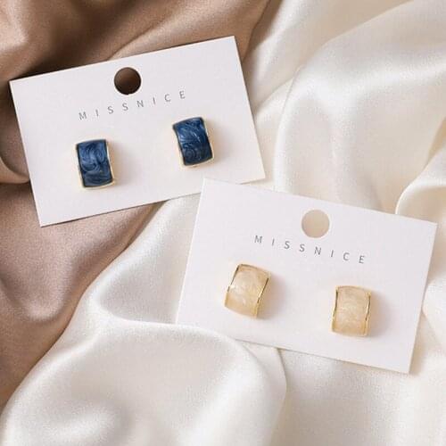 Korean Style Retro Fashion Enamel Earrings Temperament сережк Artistic Small Ear Studs for Girl New Year Earings Gift Accessorie