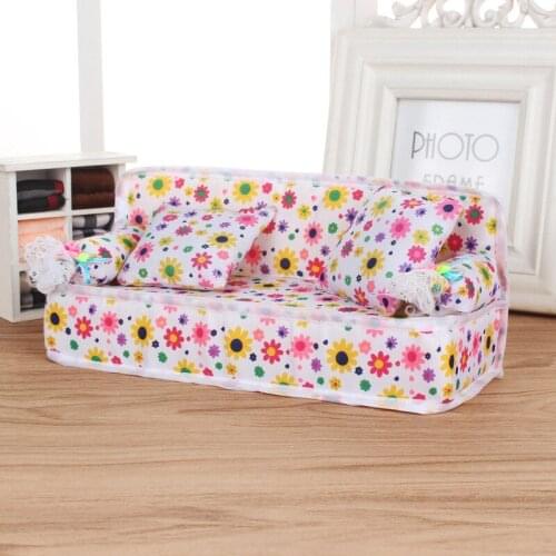 Hot Sale Fashion Mini Furniture Flower Sofa 20cm Couch + 2 Cushions For Doll House Accessories