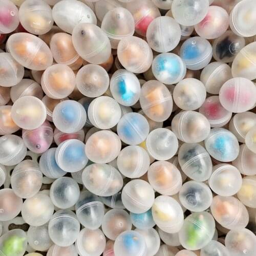 Top quality 40pcs 32*32mm 27*40mm original Squinkies Capsule balls with soft rubber cartoon figure Mini Capsule Toy