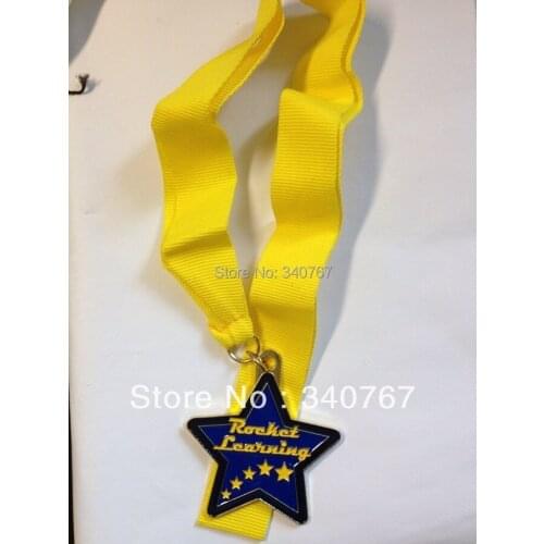 Specialize in sports pin,football pin