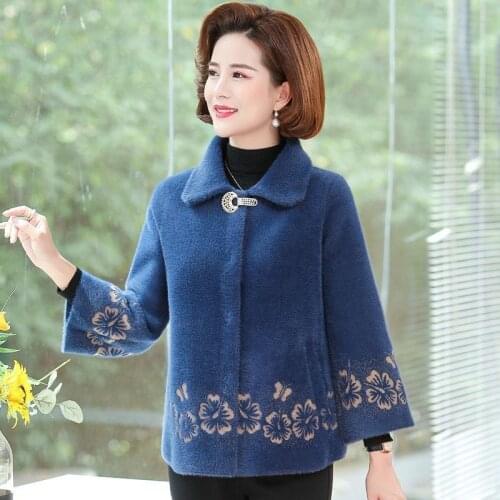 2021 Auutmn Winter Women Embroidery Thick Cardigan Female Imitation Mink Velvet Sweater Lady Casual Loose Knited Cardigan R262