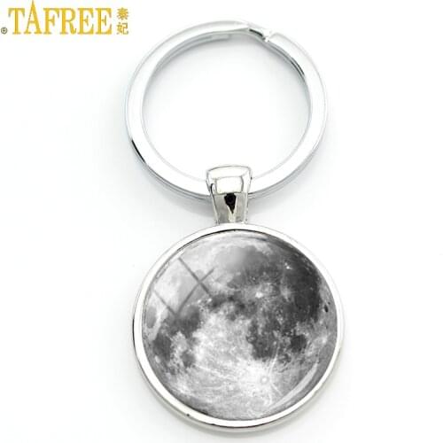TAFREE Galaxy Moon Keychain Astronomy Geek Jewelry Nebula Galaxy Glass Dome Key Chains Keyrings Car Bag Jewelry Gift MO02