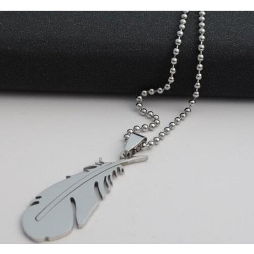 5 stainless steel peacock feather charm pendant necklace fallen angel animal feather like leaf chicken hair necklace jewelry