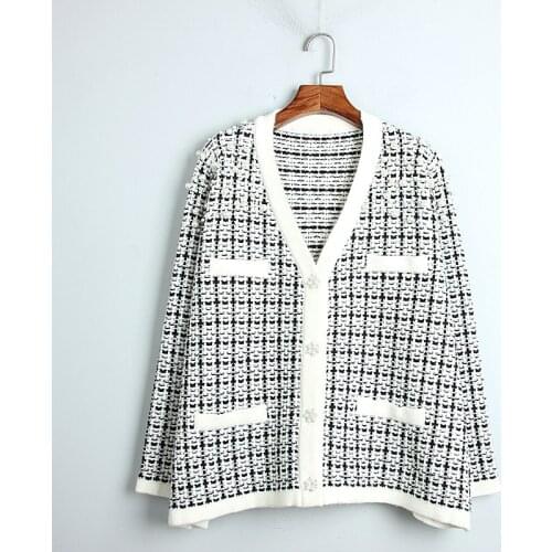 1101 2020 Autumn Sweater Free Shipping V Neck Long Sleeve Kint Beads White Fashion Womens Clothes S m L dl