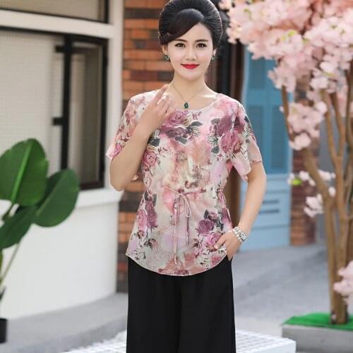 Hot sale summer 2018 womens chiffon silk blouses elegant ladies floral printed o-neck chiffon blouse shirts