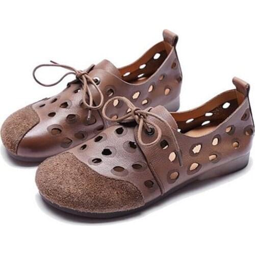 2021 New Spell Colors Stitching Full Genuine Leather Hole Shoes Flat Sandals Soft Sole Comfort Classic Retro Shoes Casual Shoes