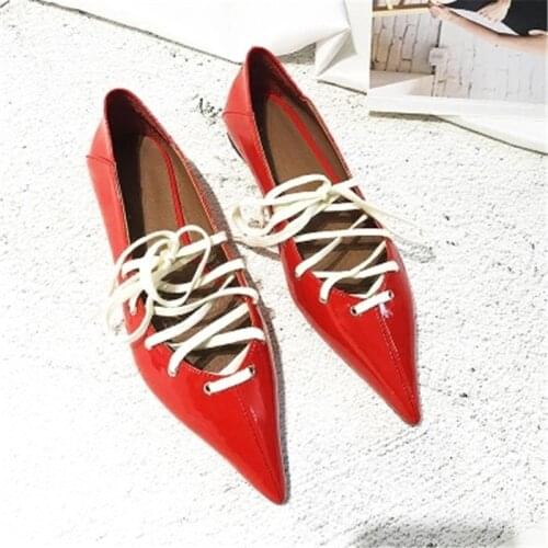 Fornihapfirafs Ladies Black Red Leather Cross-tied Street Casual Style Women Flats Pointed Toe Strappy Shallow Women Shoes Woman