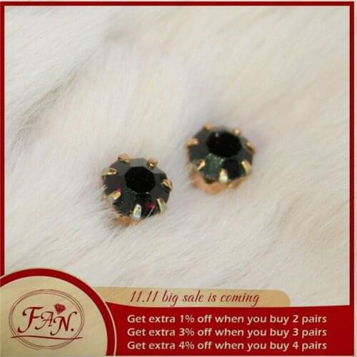 2021 Classic Daily Office Style Golden Color 7 Claws Black Crystal Rhinestone Fashion Stud Earrings Hot Sale for Girls & Women