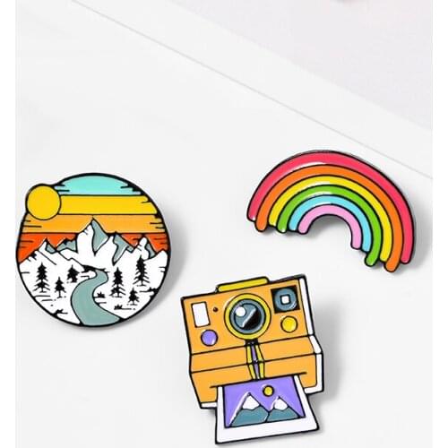 Rainbow sunset camera Enamel Brooch Outdoor camping trip Lapel Pin Backpack Jackets Badge Gifts for friends