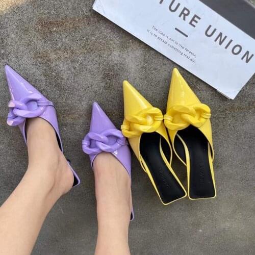 Elegant Women Sandals Slippers Pointed Toe Shallow Slip On Thin Low Heels Slides Metal Chain Design Fashion Slippers Shoes Woman