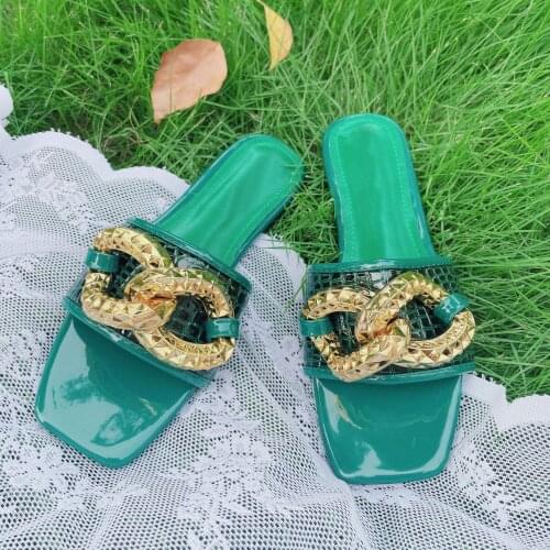 Women Slippers 2021 New Summer Fashion Open-toe Sandals Metal Chain Decoration Flats Casual Slides Ladies Low Heel Slippers