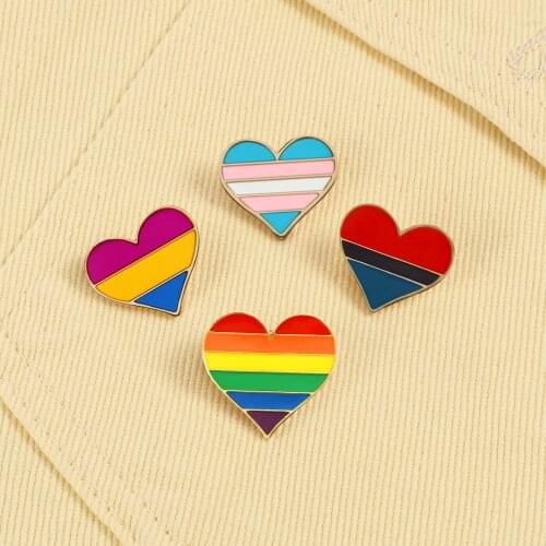 LGBT Gays Les Pride Love Heart Brooches Rainbow Enamel Pin Metal Button Badge Clothes Backpack Lapel Pins Jewelry Gifts Friends