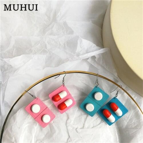 Funny Creative Wood Earrings Korea Simple Temperament Earrings Asymmetry Wood Pill Capsule Earrings