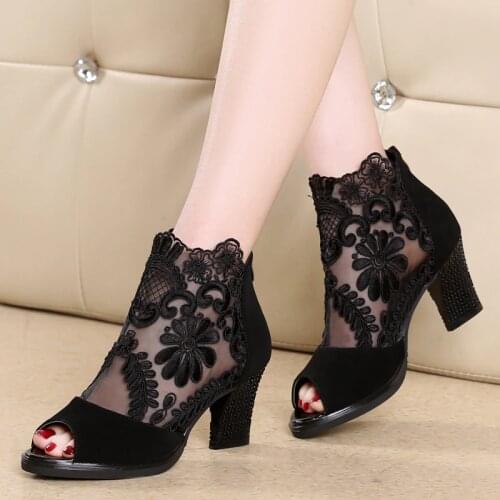 Comemore Low-heeled Shoes