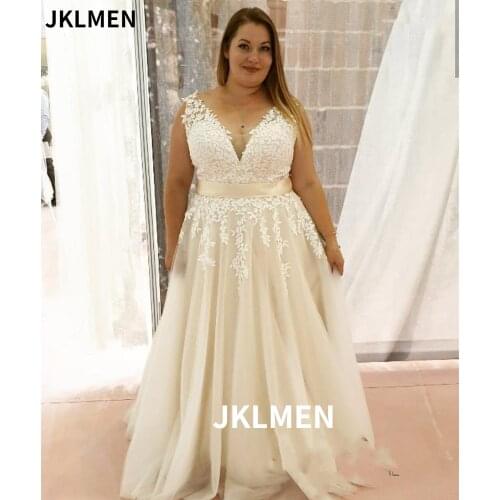 Plus Size Wedding Dress Custom Made V-Neck Sleeveless A-Line Bridal Gowns Lace Appliques Gorgeous For Large Size Brides Tank