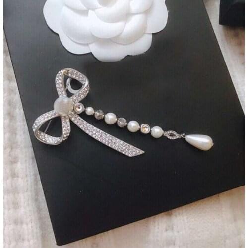 2021 New Brand Fashion Jewelry Vintage Lovely Style Bowknot Pearl Tassel Brooch Party Fashion Brooches