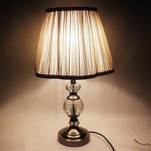 Modern art deco fabric crystal desk lights vintage E27 LED 220V Table Lamp for Reading bedside home living room office hotel bar