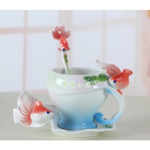 New Fashion 3D Goldfish Enamel Coffee Mug Cup Porcelain Tea Milk Copo Set Caneca Criativa Ceramic European Bone China Drinkware