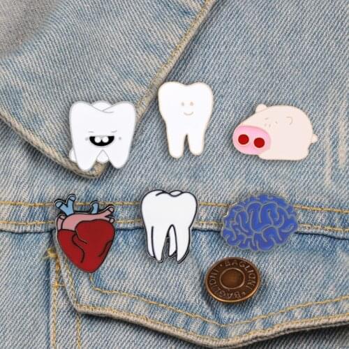 Human Organ Enamel Heart Tooth Pins Brooch Cute Smiley Teeth Pig Brain Brooches Badge for Doctor lapel pin badge Medical Jewelry