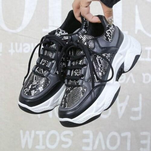 Womens Shoes Wedges Sneakers Women Vulcanize Shoes Snake Pattern Shake Women Shoes Fashion Sneaker Shoes Woman Footwear R6-53