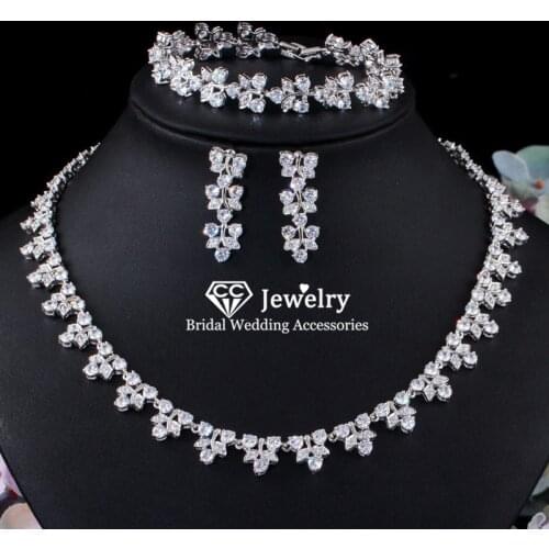 CC Necklace Stud Earring Bracelets Set 3pcs Wedding Accessories for Women Choker Jewelry Charms Exquisite Chain Vintage T0182