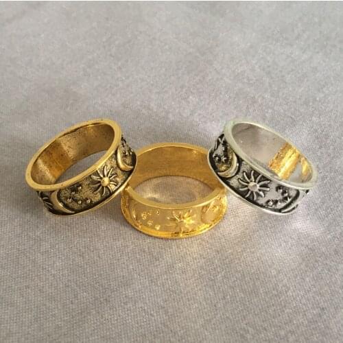 Trendy Mens Retro Rings Antique Creative Star Moon Aristocratic Punk Hip Hop Personality Middle Finger Rings Fashion Jewelry