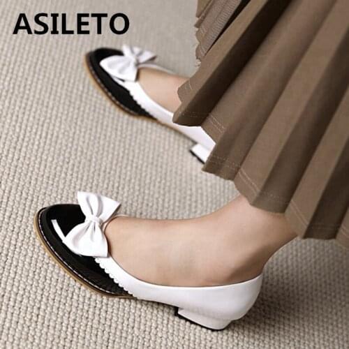 ASILETO New 2021 Ladies Pumps Round Toe 3cm Heels Patchwork Patent Leather Slip-On Bowtie Lolita Cute Big Size 48 Casual A3459