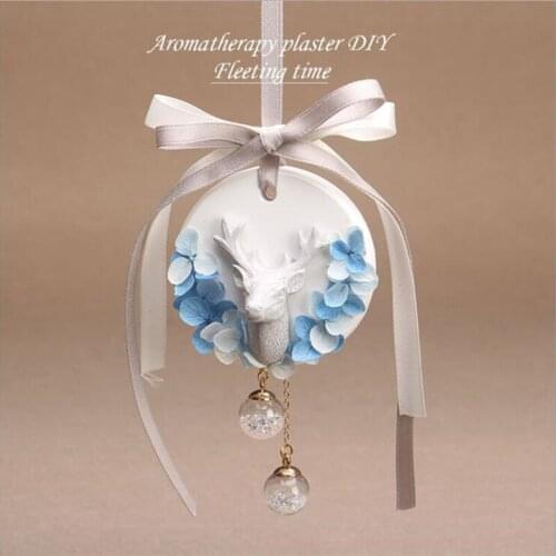 INS Creative Cute Car Pendant Safe Trip Deer Car Aromatherapy Diffuser Stone Car Interior Rearview Mirror Decoration Female