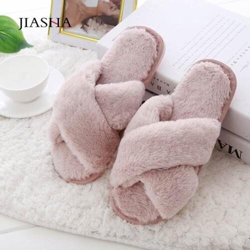 Slippers winter shoes women home slippers 2021 fashion indoor warm faux fur cozy casual shoes woman slip on flats female shoes