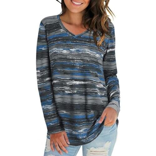 2021 New Autumn Women T-shirt Digital Striped Print V Neck Autumn Winter Long Sleeve All Match Polyester Cotton Top Streetwear